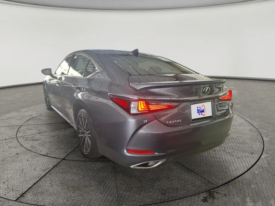 لكزس ES 350 2025 