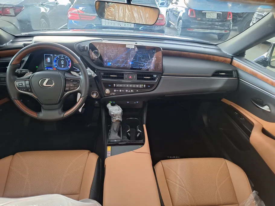 لكزس ES 350 2025 