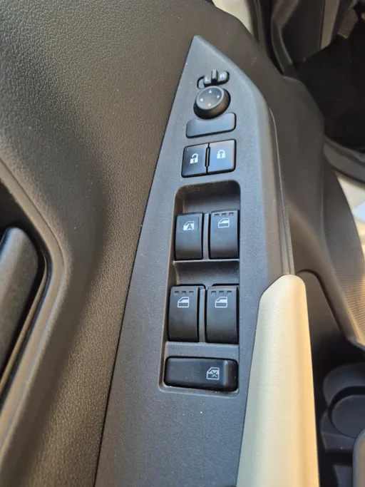 2023 Toyota Yaris  Y 