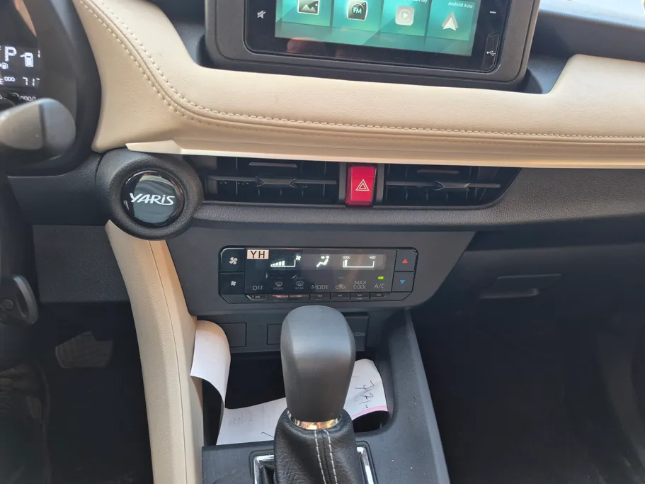 2023 Toyota Yaris  Y 