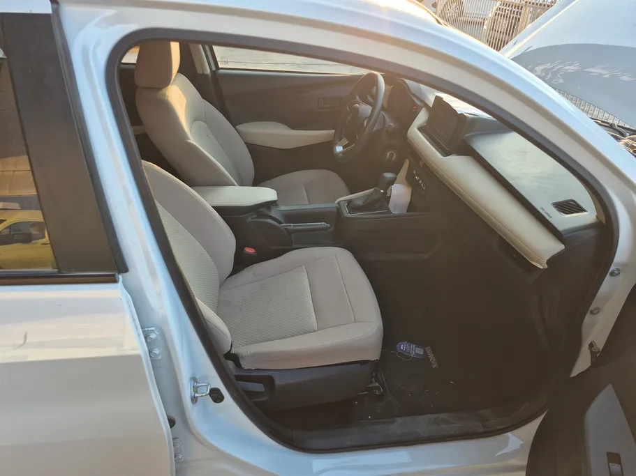 2023 Toyota Yaris  Y 