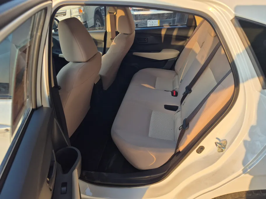 2023 Toyota Yaris  Y 