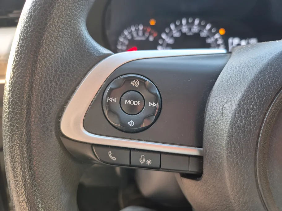 2023 Toyota Yaris  Y 