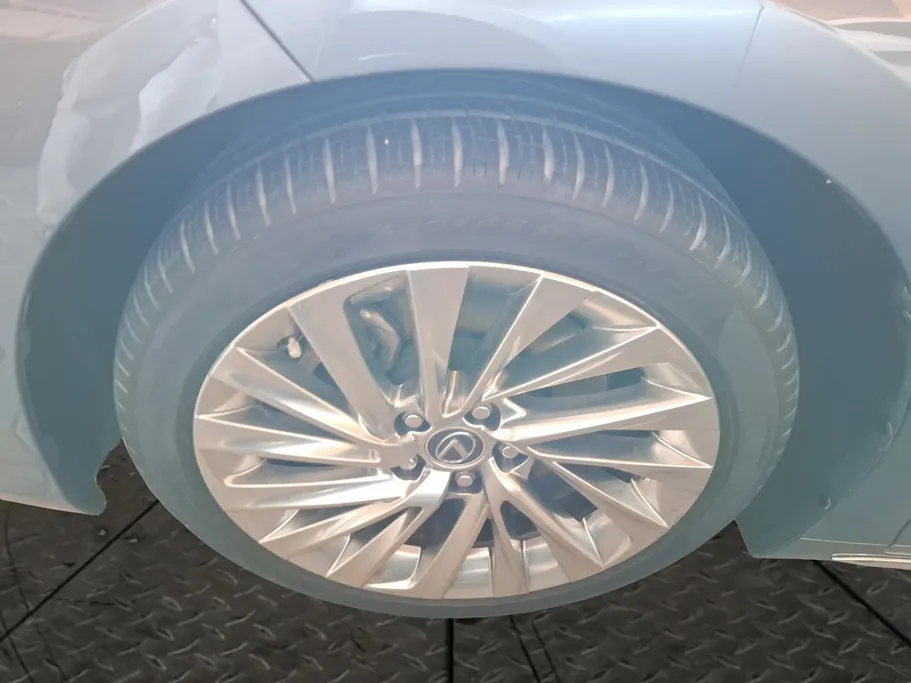2019 Lexus ES 350 