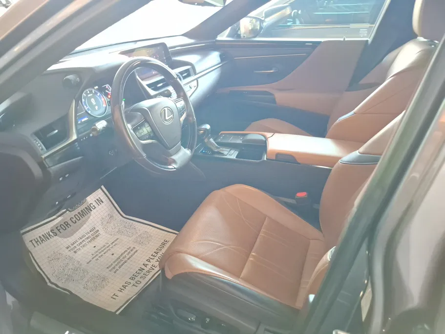2019 Lexus ES 350 