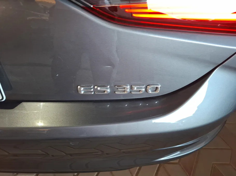 2019 Lexus ES 350 