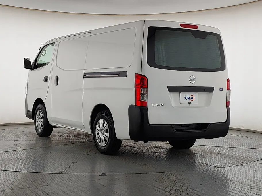2022 Nissan Urvan بضاعة 