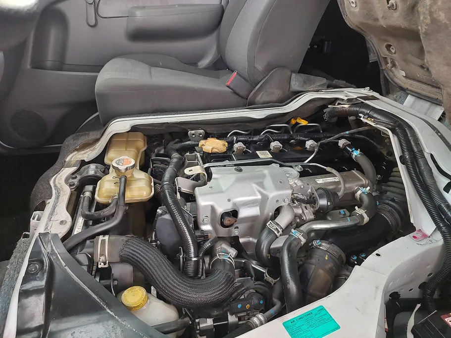 2022 Nissan Urvan بضاعة 