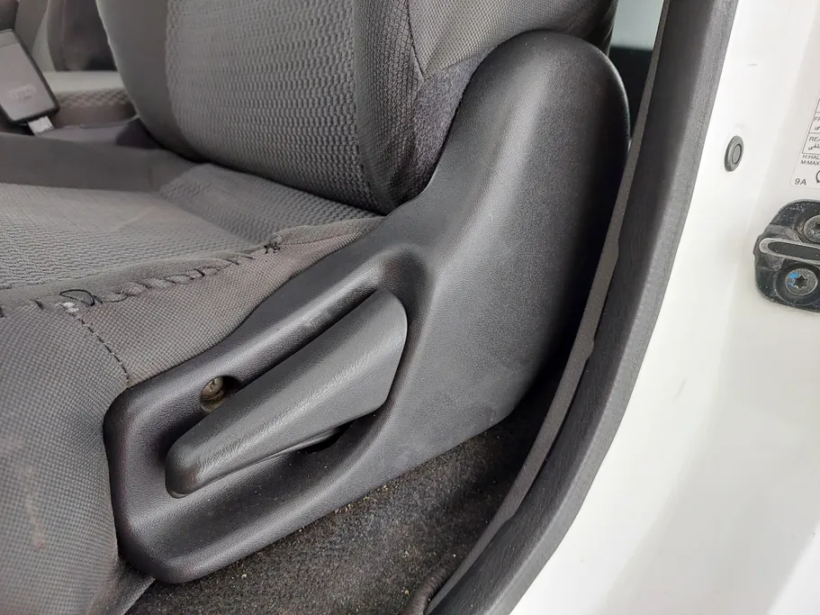 2022 Nissan Urvan بضاعة 