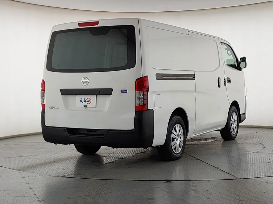 2022 Nissan Urvan بضاعة 