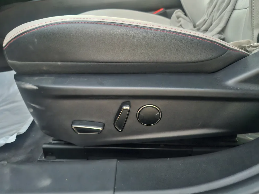 2025 Ford Taurus Trend 