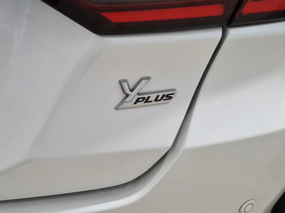2023 Toyota Yaris  Y Plus 