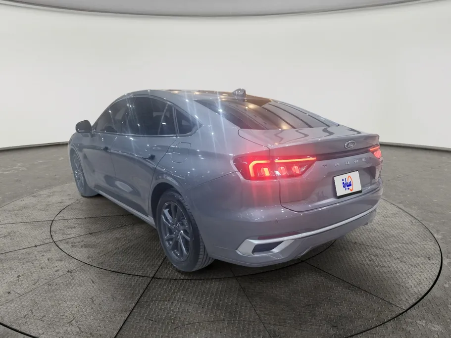 2025 Ford Taurus Trend 
