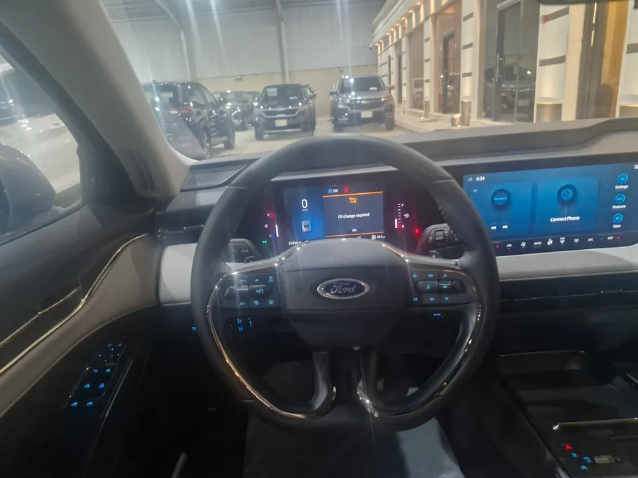 2025 Ford Taurus Trend 