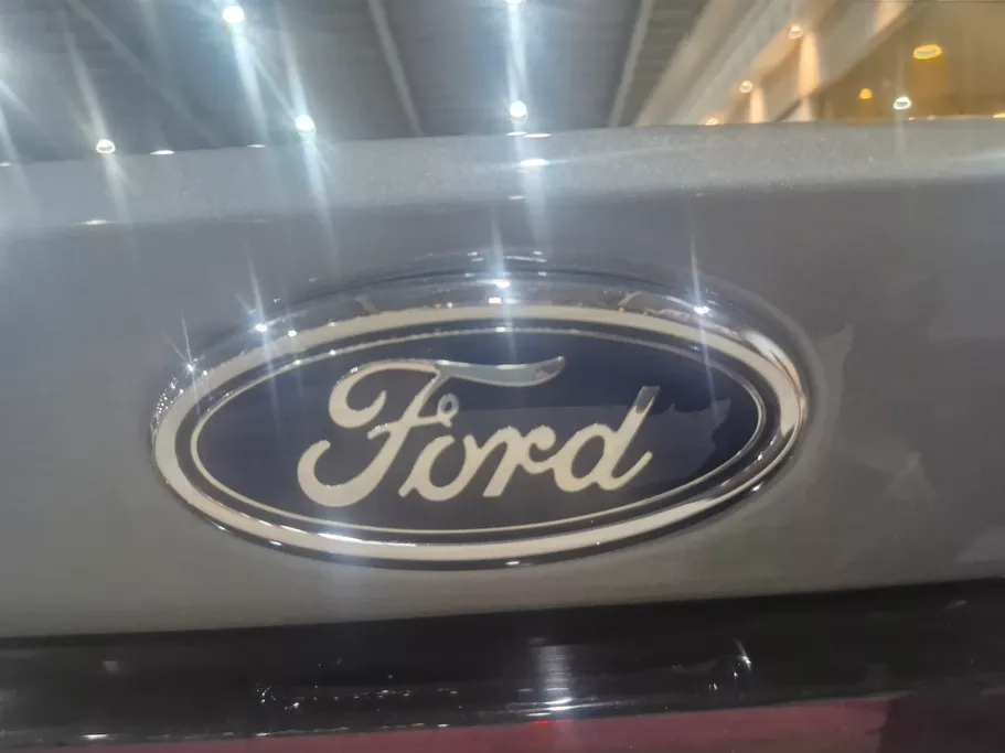 2025 Ford Taurus Trend 