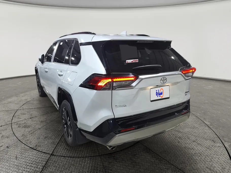 تويوتا راف فور XLE HEV 2025 