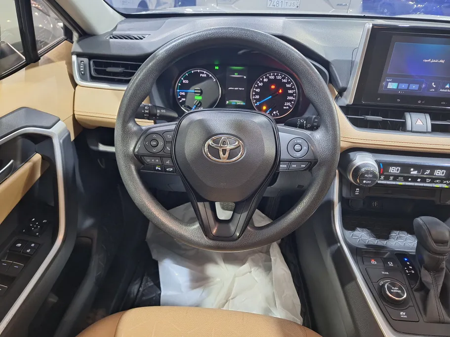 تويوتا راف فور XLE HEV 2025 