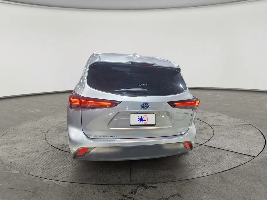 تويوتا هايلاندر GLE 2024 