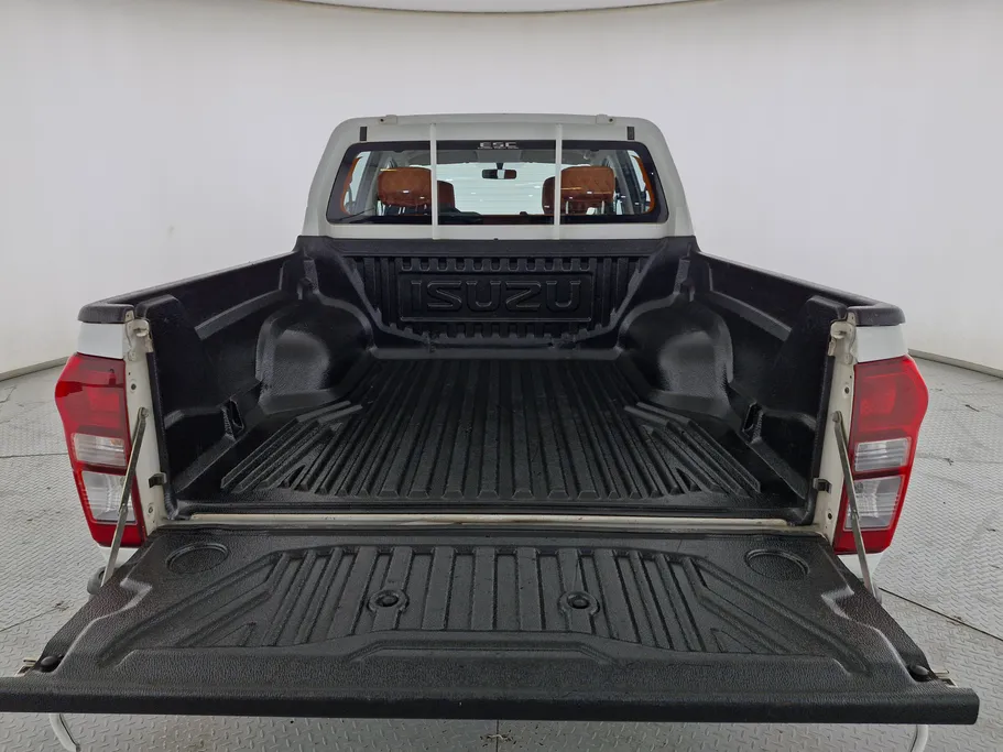 ايسوزو دي ماكس Double Cab 2021 