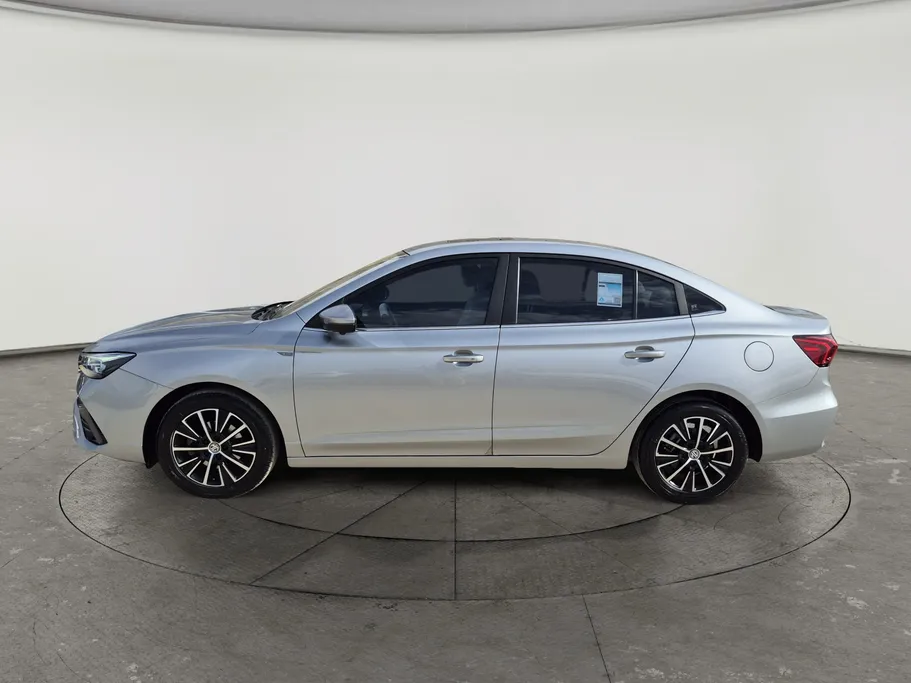 2025 MG 5 LUX 