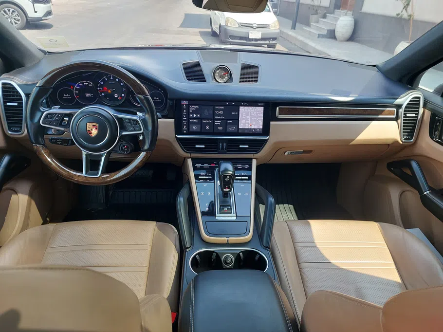 2020 Porsche Cayenne Coupe 