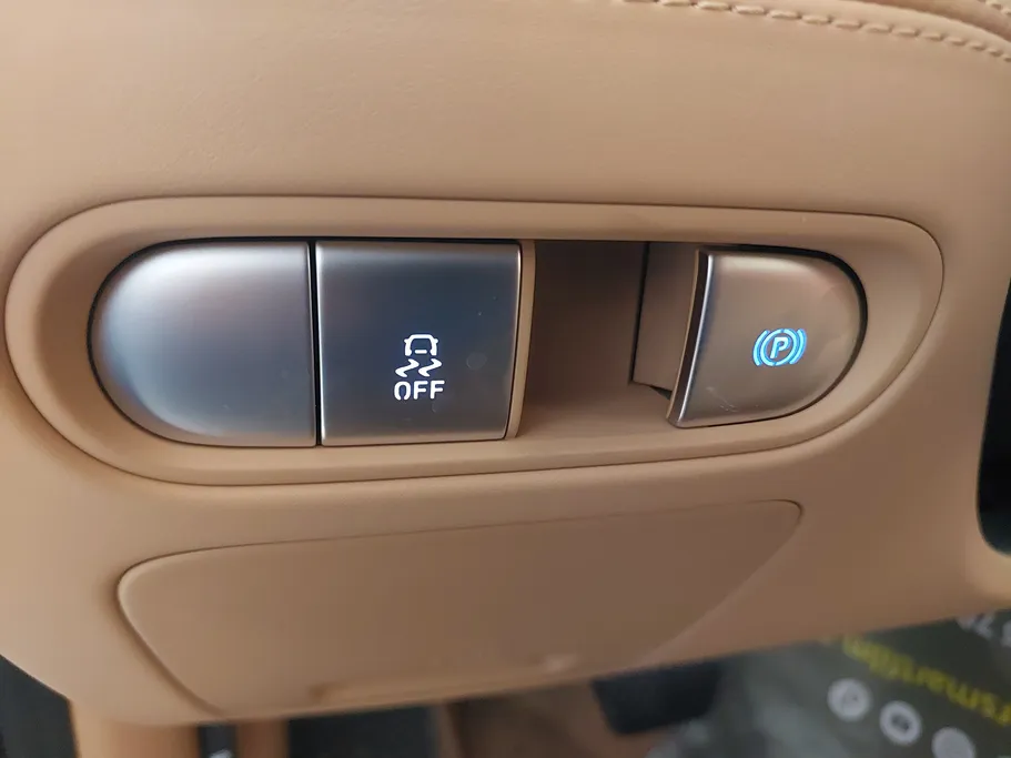 جينيسيس G90 Royal 2026 
