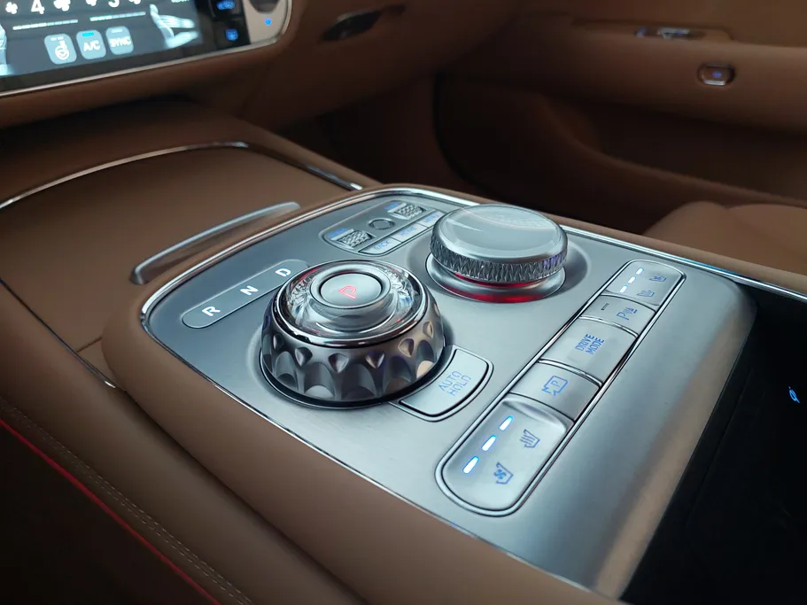 جينيسيس G90 Royal 2026 