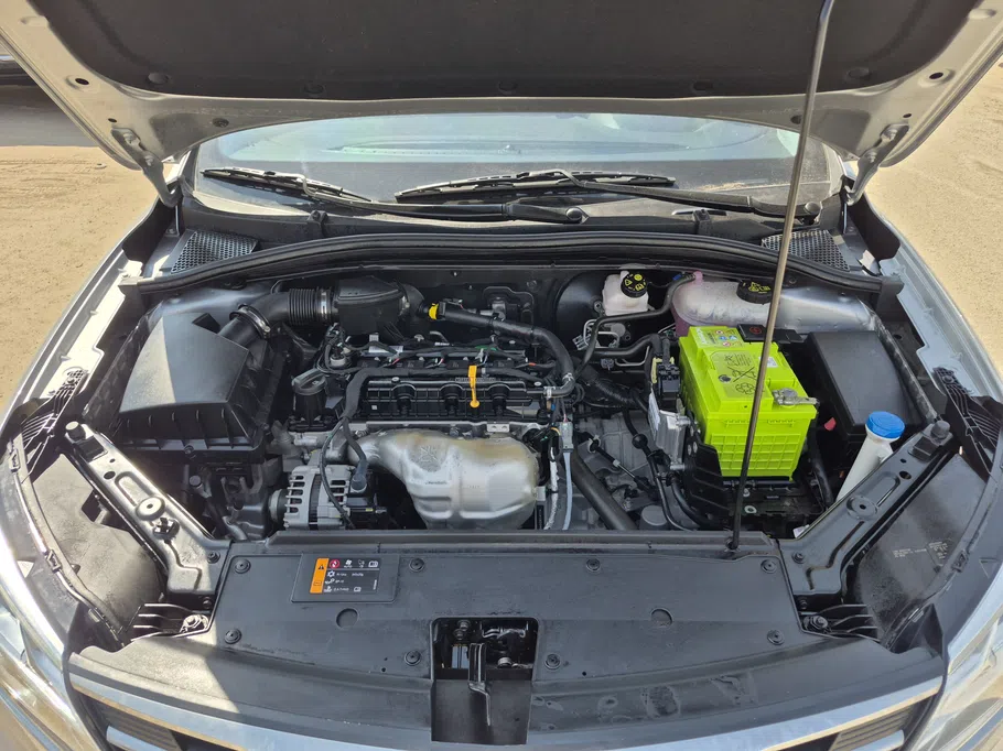 2025 MG 5 STD 