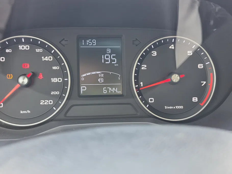 2025 MG 5 STD 