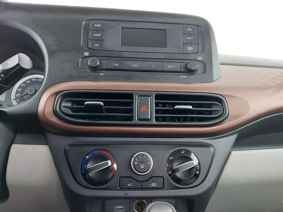 هيونداي Grand i10 فلييت 2024 