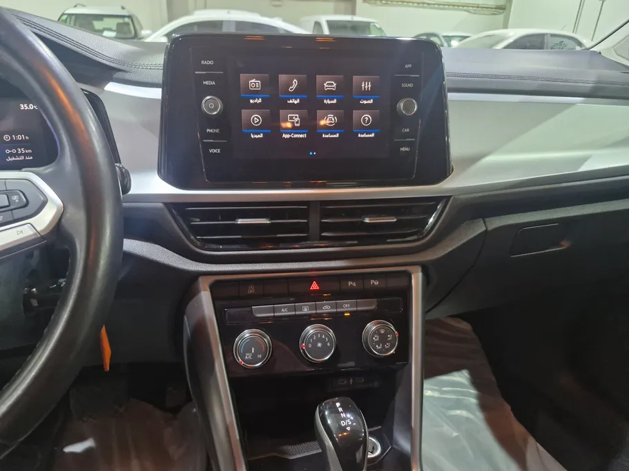 2024 Volkswagen T Roc ار لاين 