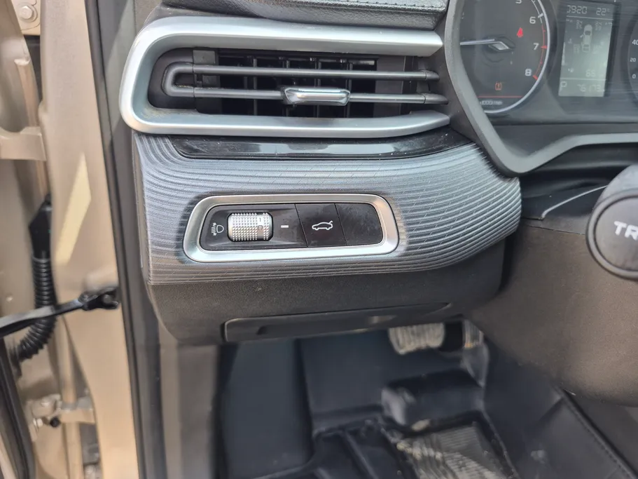 جيلي امجراند GS 2025 