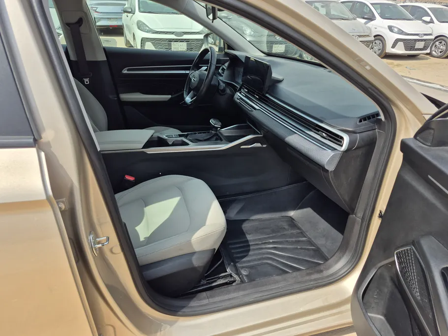 جيلي امجراند GS 2025 