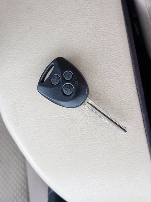 2023 Toyota Yaris  Y 
