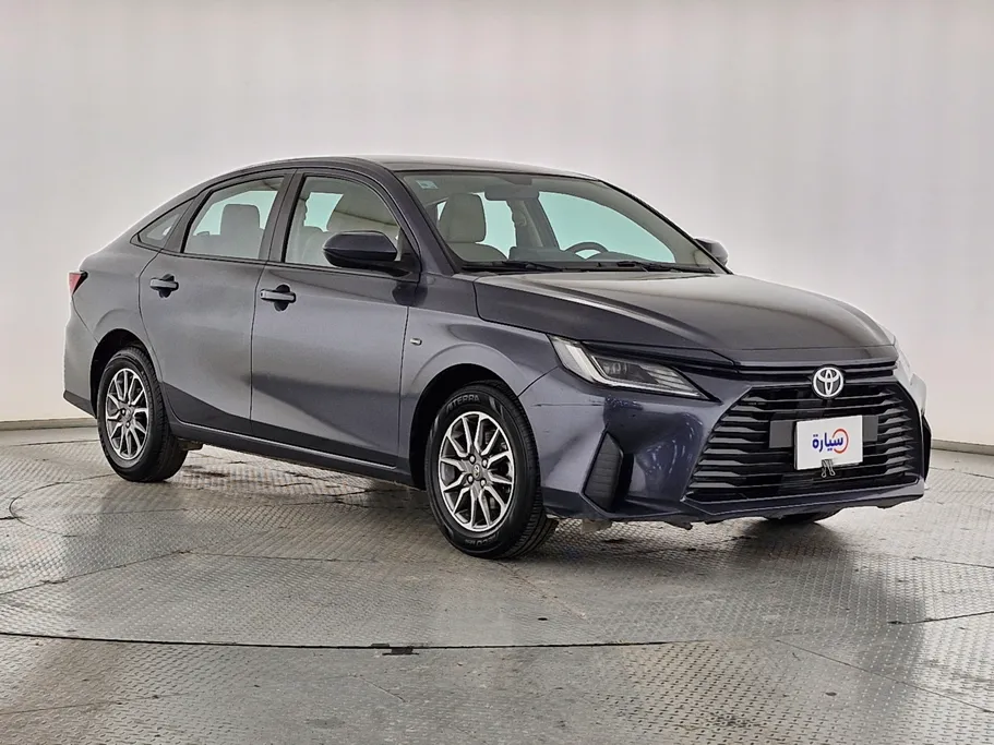 2023 Toyota Yaris  Y 