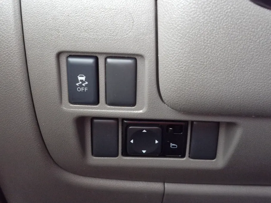 2022 Nissan Sunny SV Comfort 