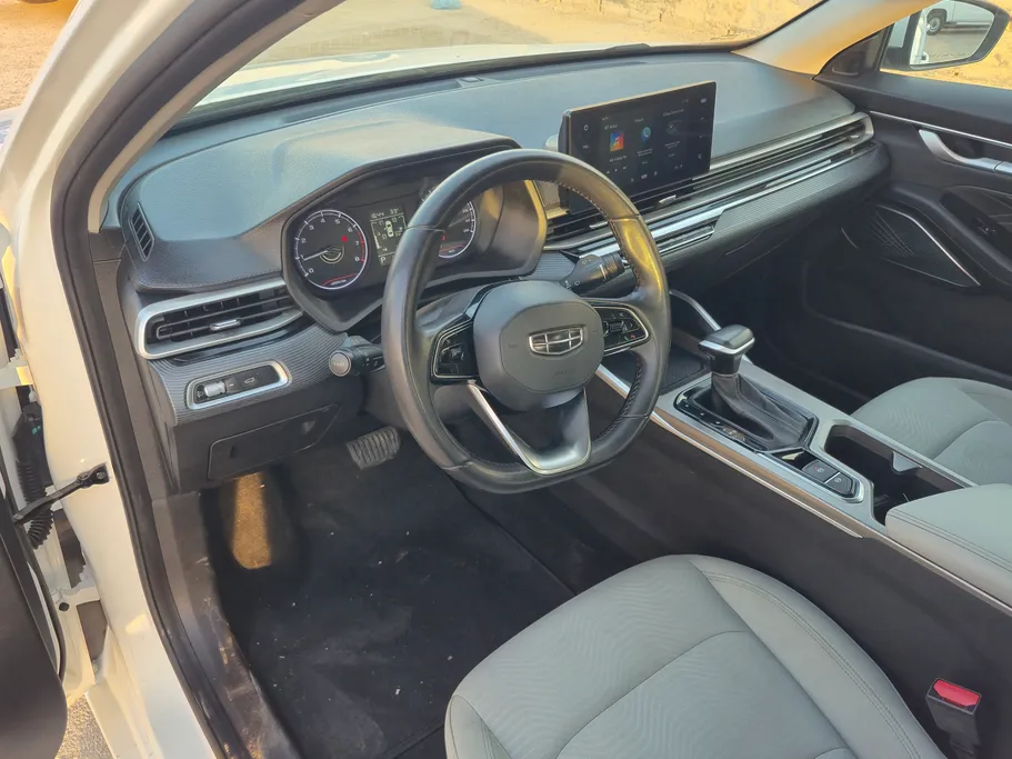 جيلي امجراند GS 2024 