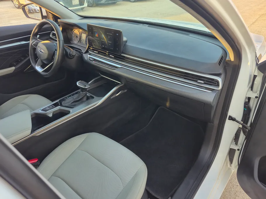 جيلي امجراند GS 2024 