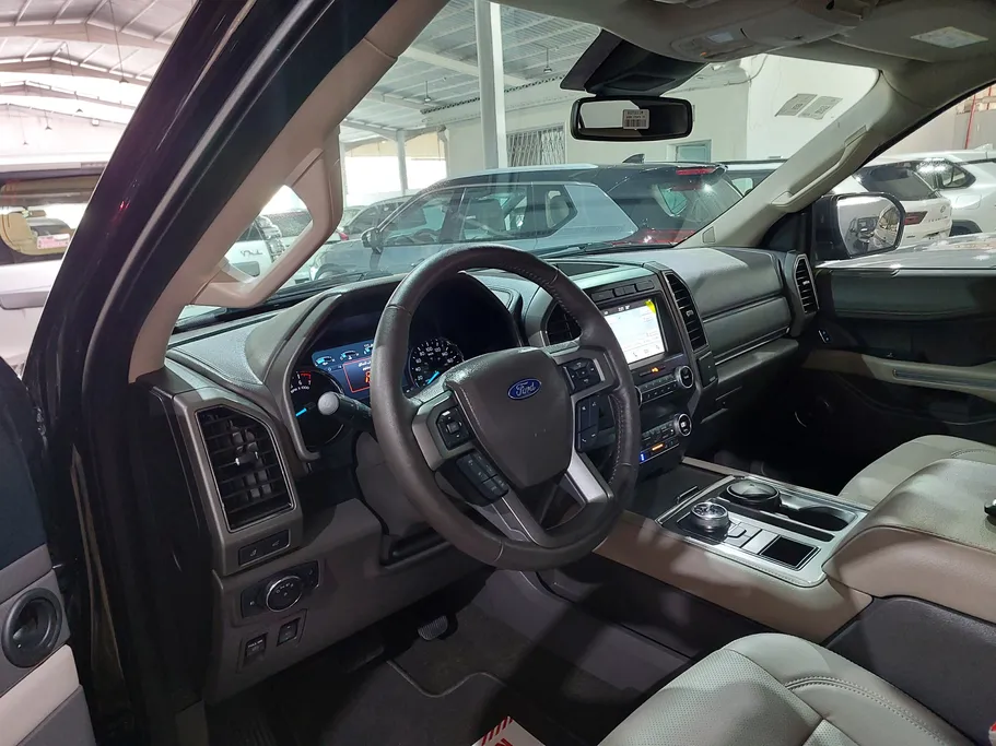 2019 Ford Expedition XLT 