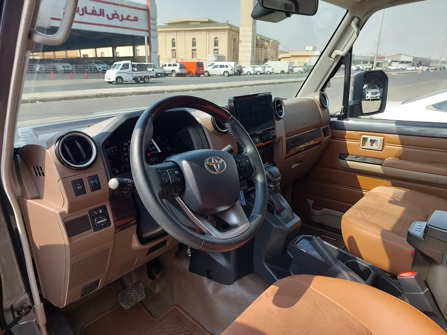 تويوتا شاص LX 2024 