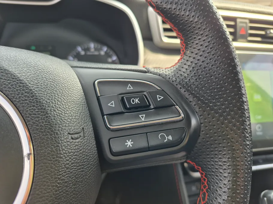 2022 MG ZS STD 