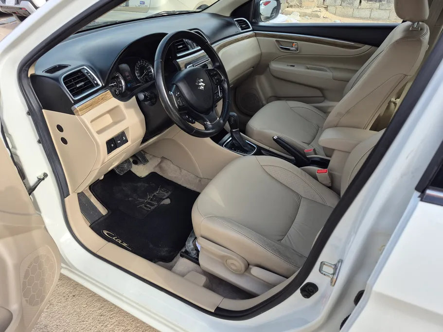 2023 سوزوكي Ciaz GLX 