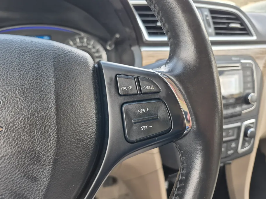 2023 سوزوكي Ciaz GLX 