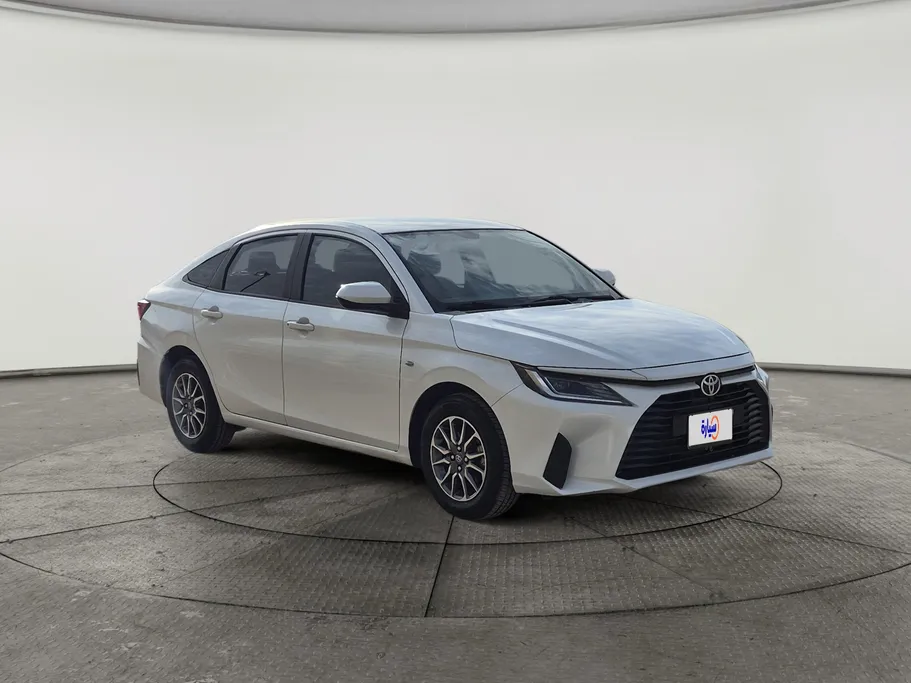 2023 Toyota Yaris  Y 