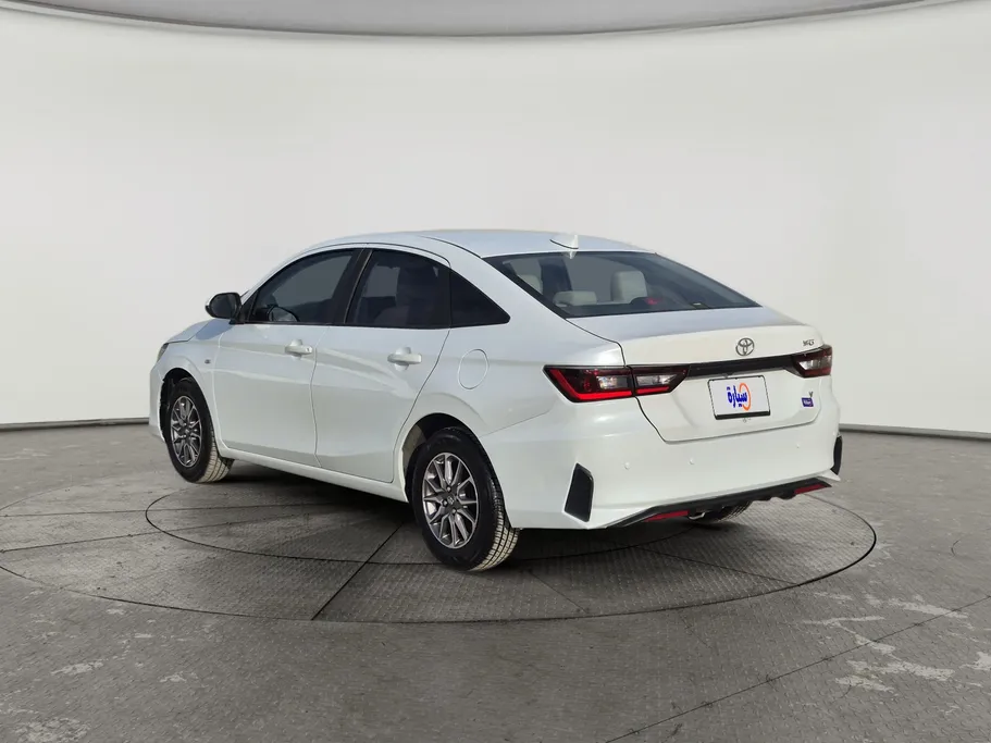 2023 Toyota Yaris  Y 