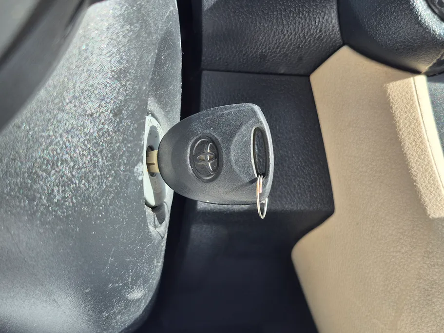2023 Toyota Yaris  Y 