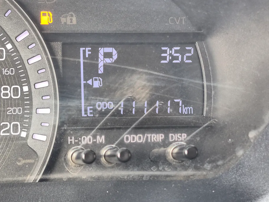 2023 Toyota Yaris  Y 