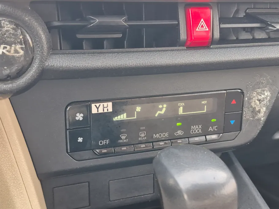 2023 Toyota Yaris  Y 