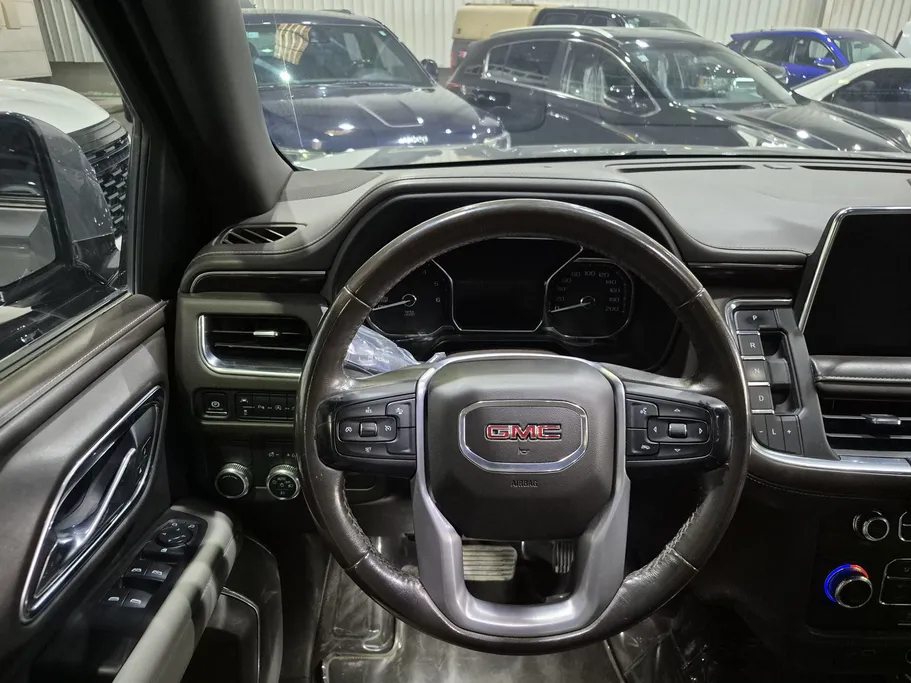2021 GMC Yukon SLE 