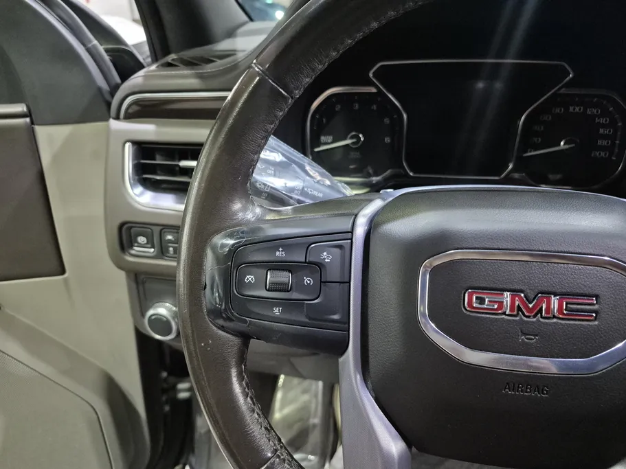 2021 GMC Yukon SLE 